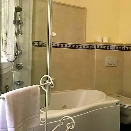 Hotel In By Garda