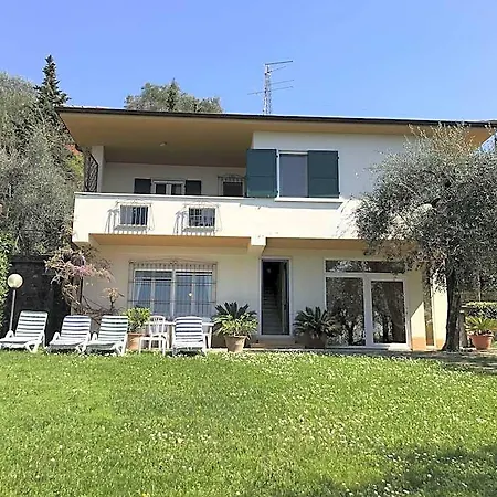 Villa In By Garda